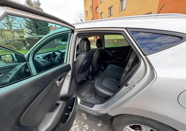 Hyundai ix35 cena 37900 przebieg: 208975, rok produkcji 2010 z Rzeszów małe 154